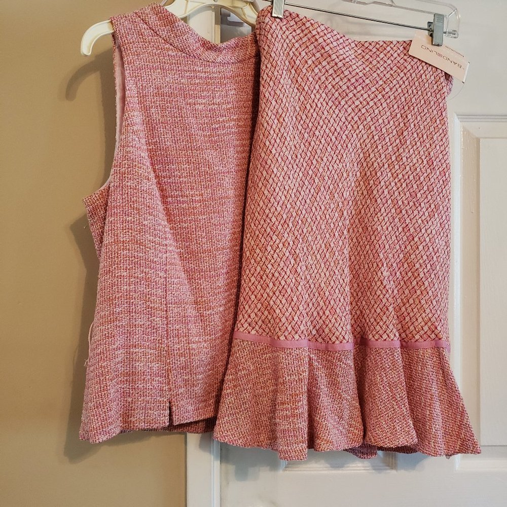 Bandolino Top + Skirt Set